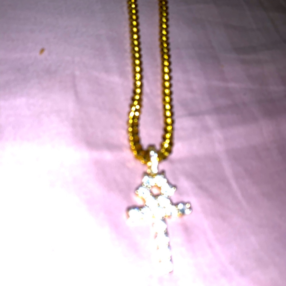 Diamond cross gold 18k